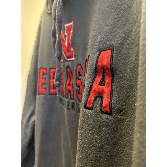 Stadium Athletics Men's Charcoal Grey Pull-over Hoodie. Go Nebraska Cornhuskers! - Picture 3 of 6